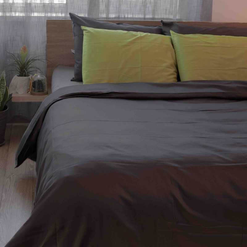 Prabangi satino patalynė grafito spalvos